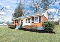 Building Photo - Newly Renovated 3/1 in 38109!