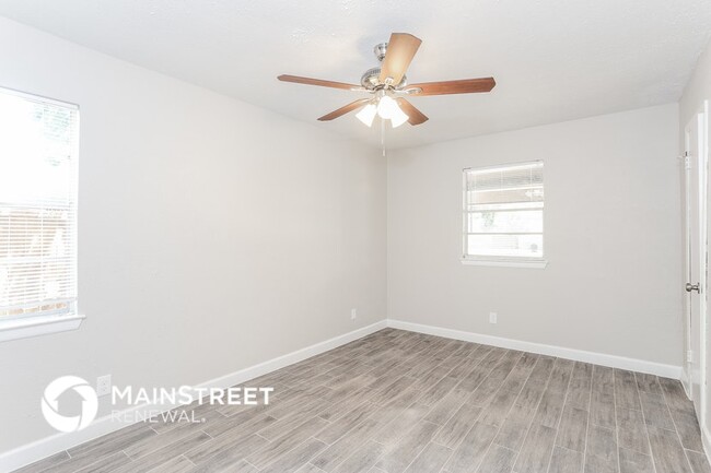 Building Photo - 11329 Dalron Dr