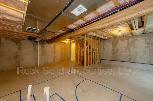 Building Photo - 3766 Saddle Ridge Trail