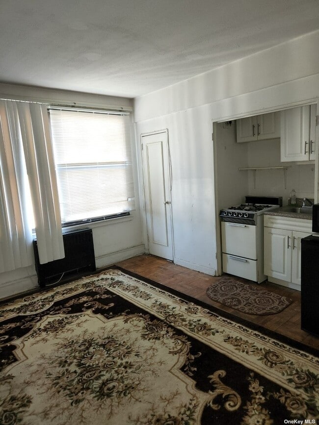 Building Photo - 98-51-98-64 64th Ave