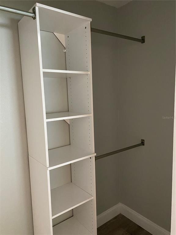 Building Photo - 7014 Glenview Dr