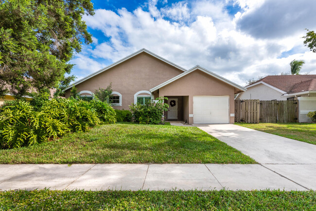 Building Photo - 22576 Sawfish Terrace