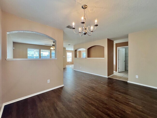 Building Photo - 11111 Dewberry Field