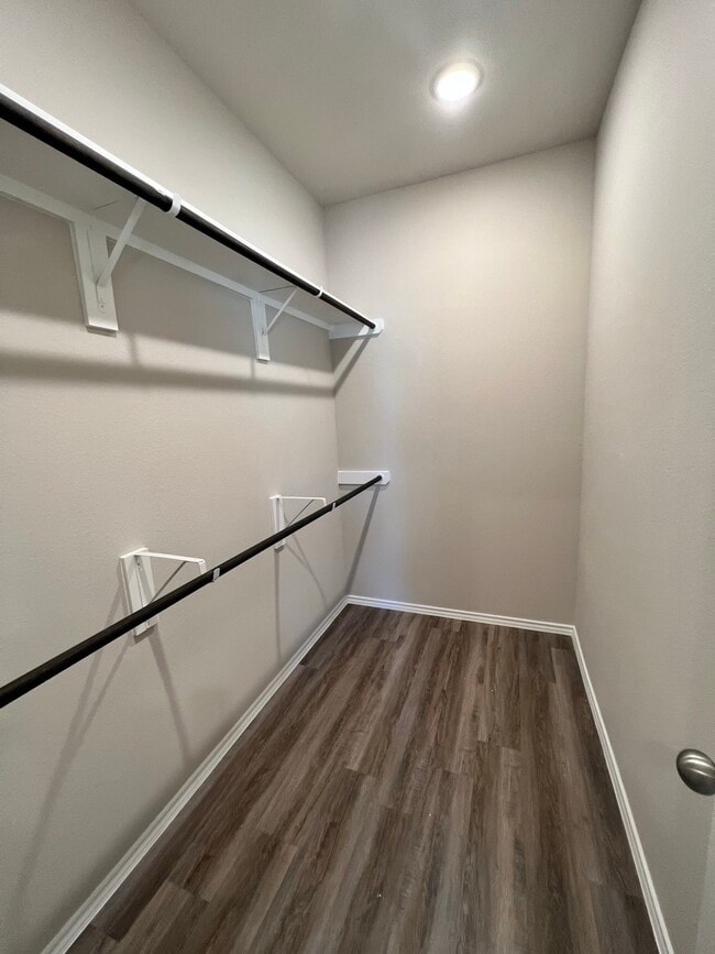 Building Photo - 11606 Vistawood St