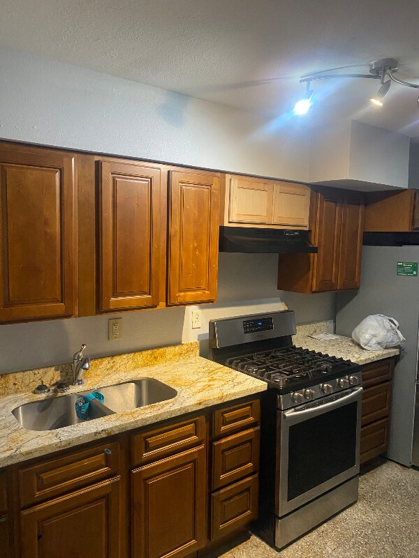 Building Photo - 3336 De Armas St