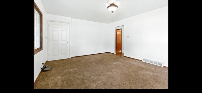 Building Photo - 3116 Pocahontas Rd