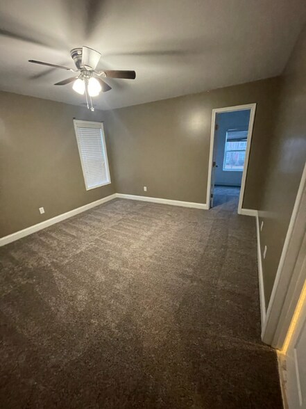 Building Photo - 439 Wedgefield Dr