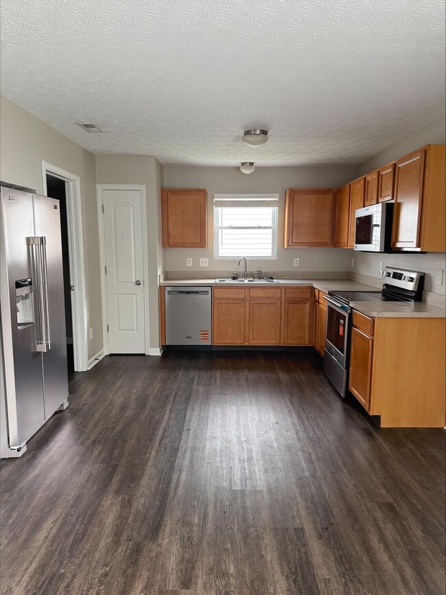 Building Photo - 9335 Polaris Green Dr