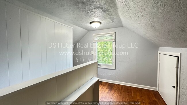 Building Photo - 6244 Grovenburg Rd