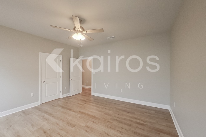 Building Photo - 22834 Balsam Dr