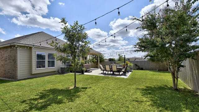 Building Photo - 26207 Lost Creek Way