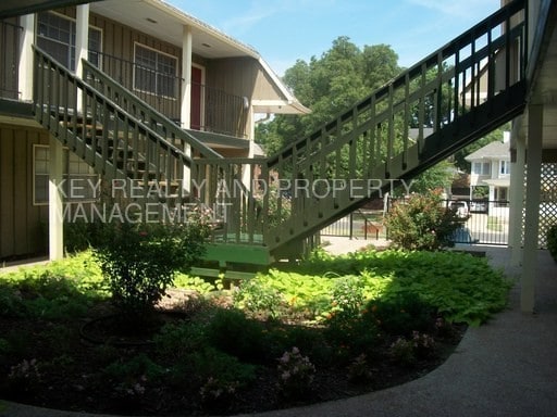 Primary Photo - 710 NW 17th St