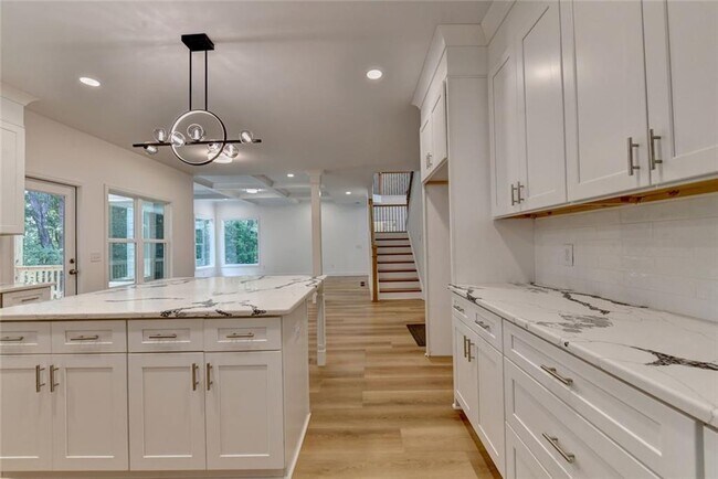 Building Photo - 9135 Fox Trail Ln