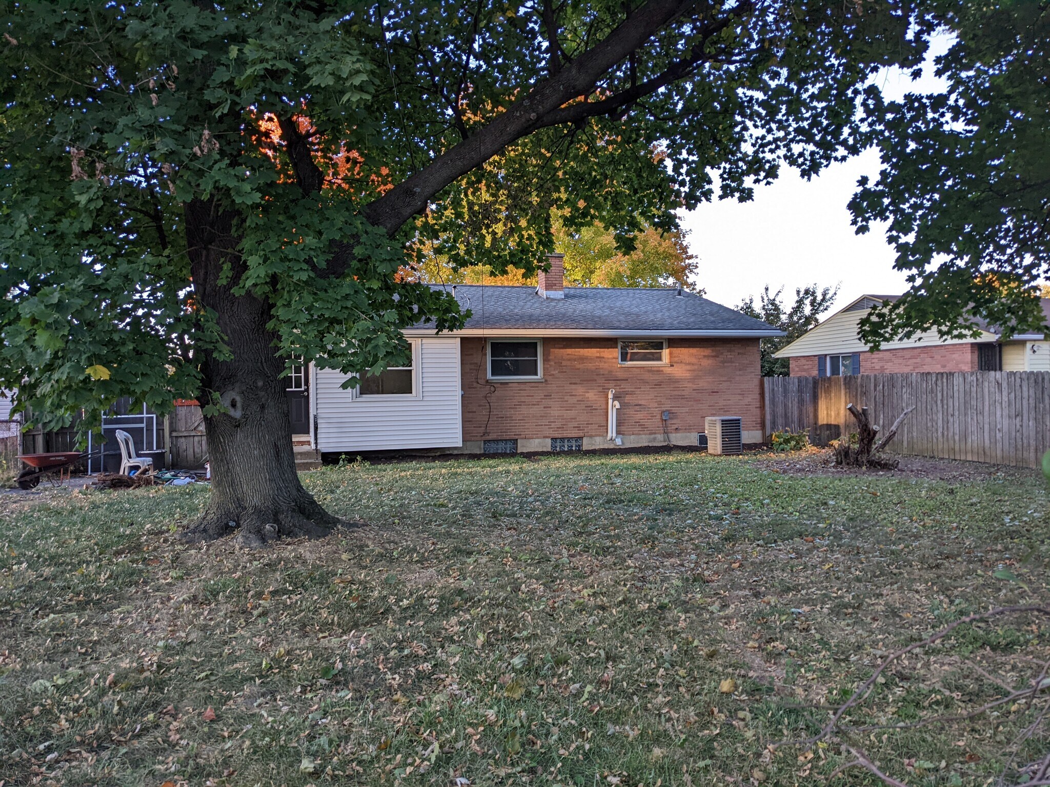 Building Photo - 2631 Kingston Ave
