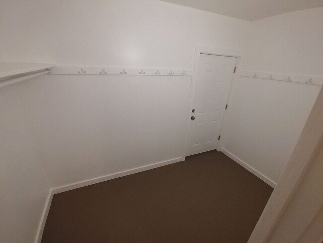 Building Photo - 98 Beltzhoover Ave