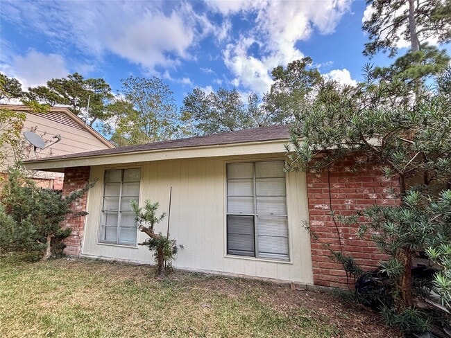 Building Photo - 4426 Hirschfield Rd