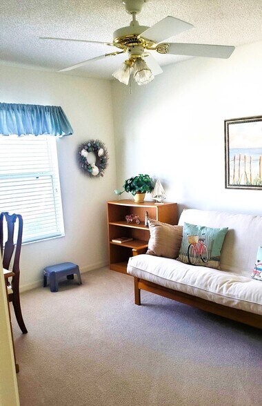 Building Photo - 32937 Enchanted Oaks Ln