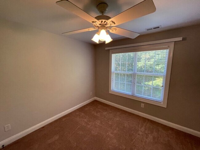 Building Photo - Braxton Village Home For Rent!