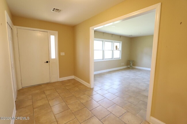 Building Photo - 1540 Birmingham Ave