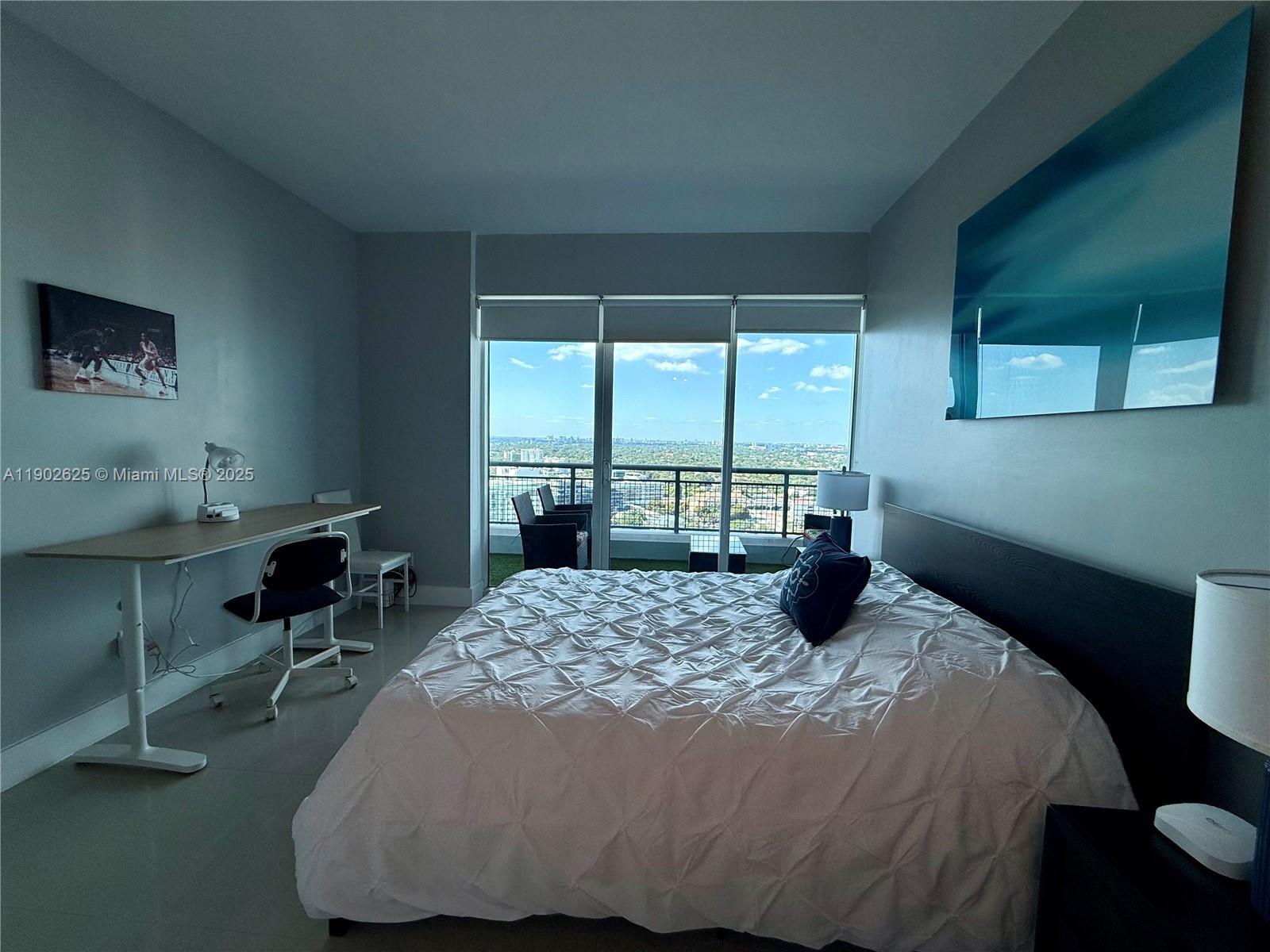 Building Photo - 60 SW 13th St