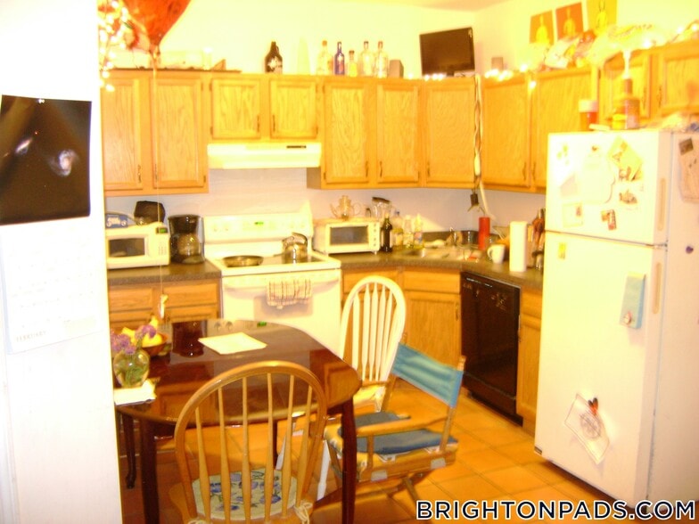 Building Photo - 27 Egremont Rd