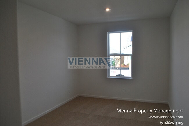 Building Photo - 111 Chesapeake Ct