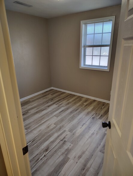 Building Photo - 1353 N 2nd St