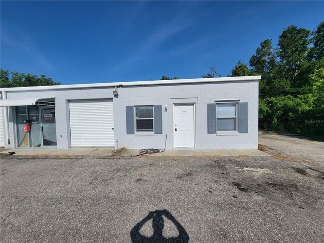 Primary Photo - 16358 S Hwy 475