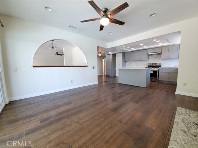 Building Photo - 588 W 17th St