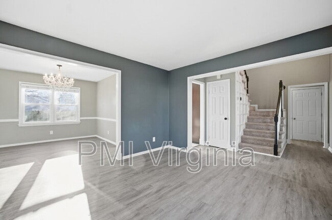 Building Photo - 4808 Boxford Rd