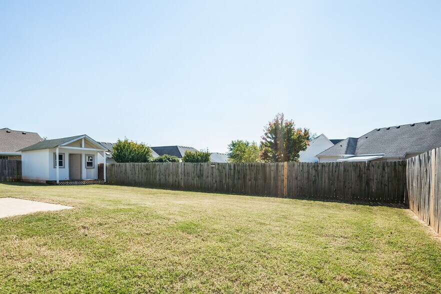 Building Photo - 3407 Wellington Pl