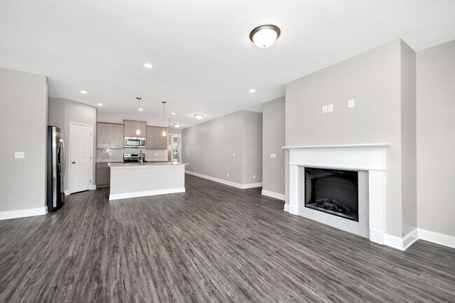 Building Photo - 153 Cherry Laurel Dr