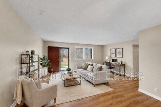 Building Photo - 2929 Selena Dr