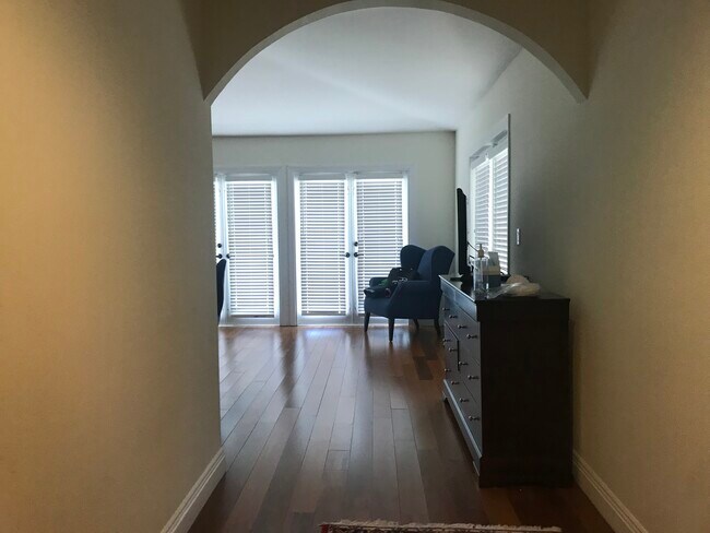 Building Photo - 16451 SW 84th Ct