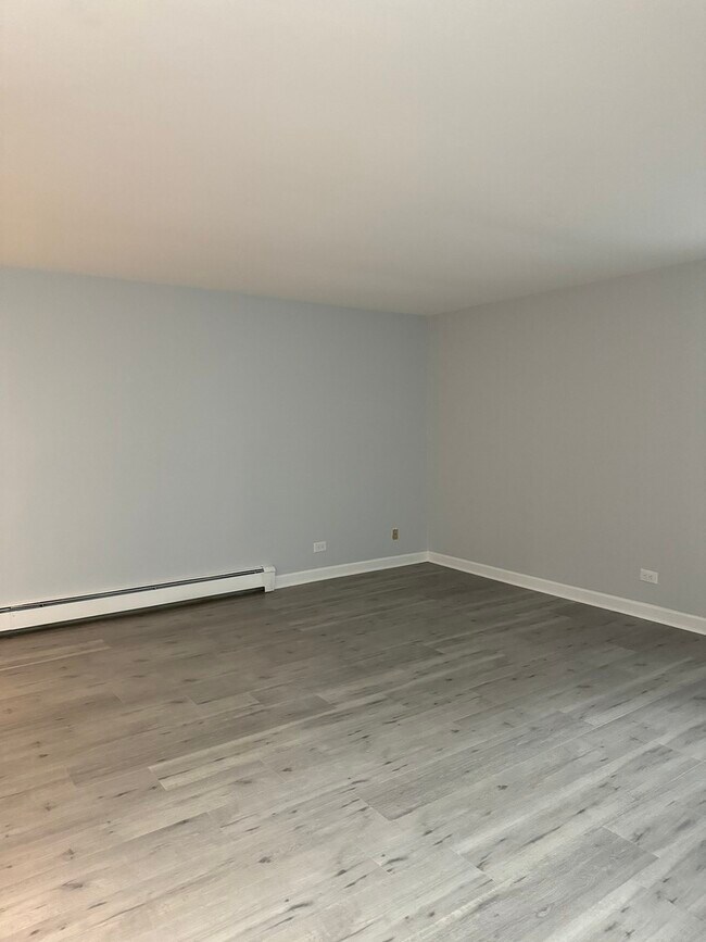 Building Photo - 82 Luella Ave