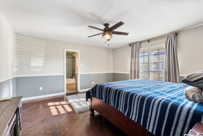 Building Photo - 7 Oak Tree Cir