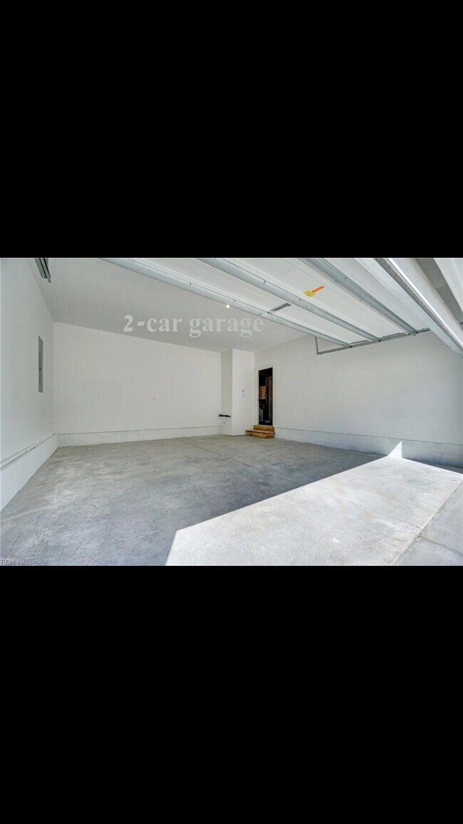 Building Photo - 505 Hicks Ave