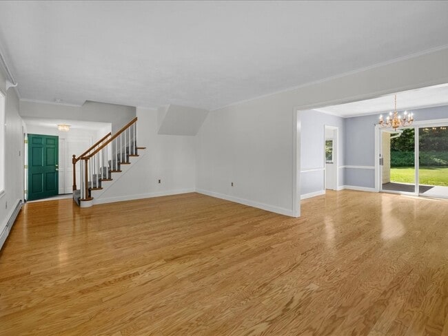 Building Photo - 15 Woodridge Rd