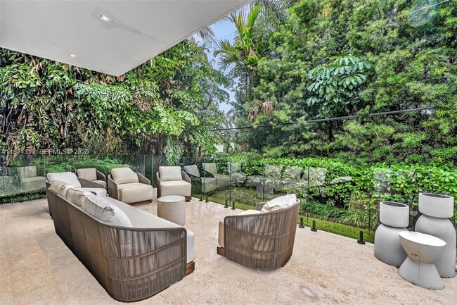 Building Photo - 1350 98th St