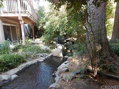 Building Photo - 7131 N Farralone Ave