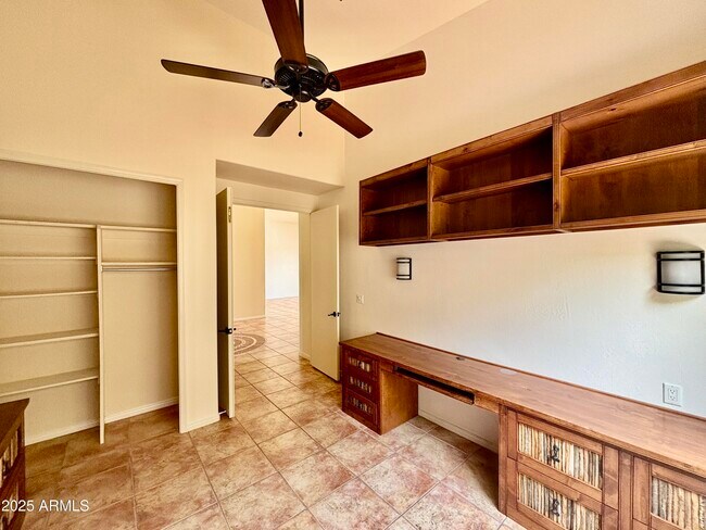 Building Photo - 11627 E Bella Vista Dr