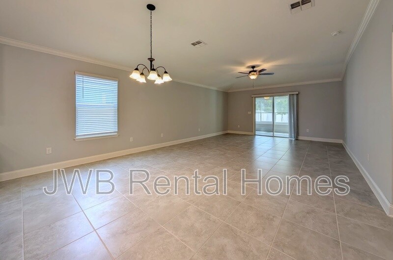 Building Photo - 13797 Holsinger Blvd