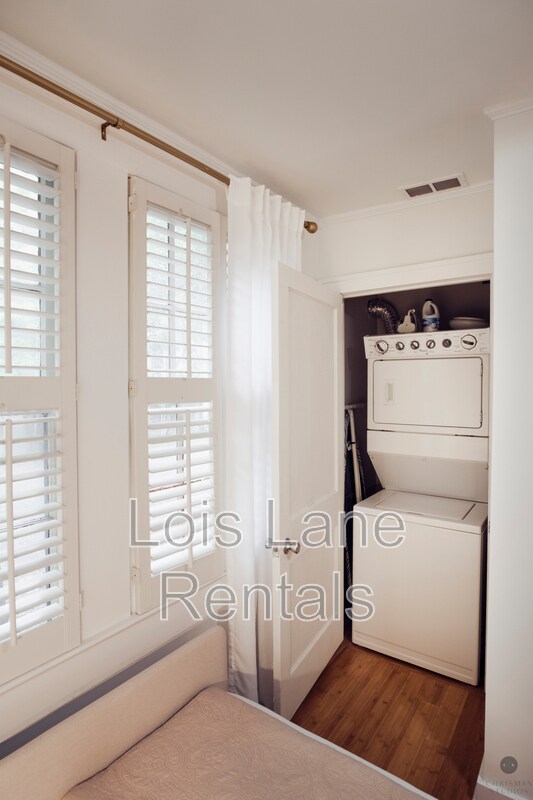 Building Photo - 117 Church St