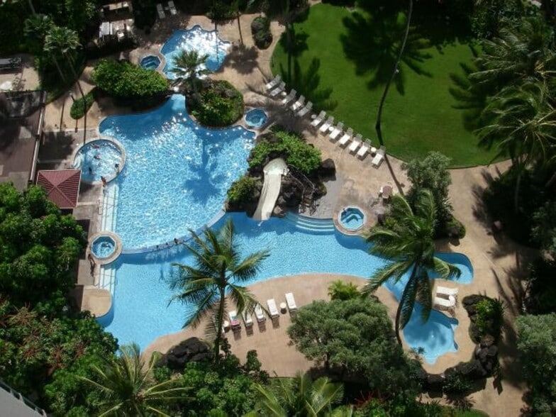 Mauna Luan East Pool - 531 Hahaione St