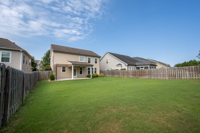 Building Photo - 536 Bunchgrass St