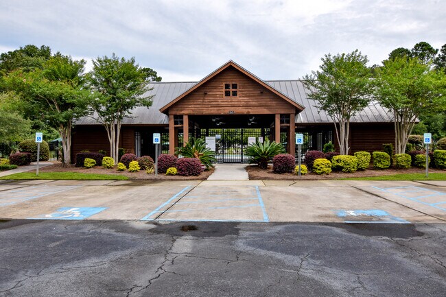 Building Photo - 222 Brookshire Rd