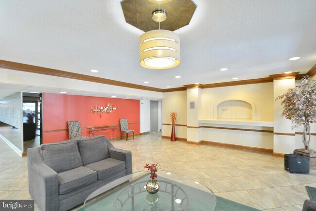 Building Photo - 5250 Valley Forge Dr