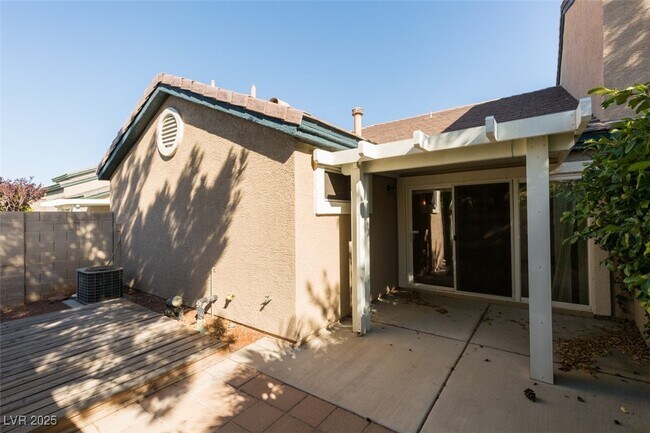 Building Photo - 10308 Juniper Creek Ln