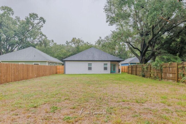 Building Photo - 8393 Kipling St