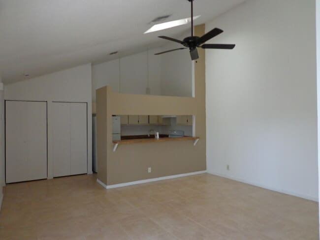 Building Photo - 1167 Periwinkle Pl